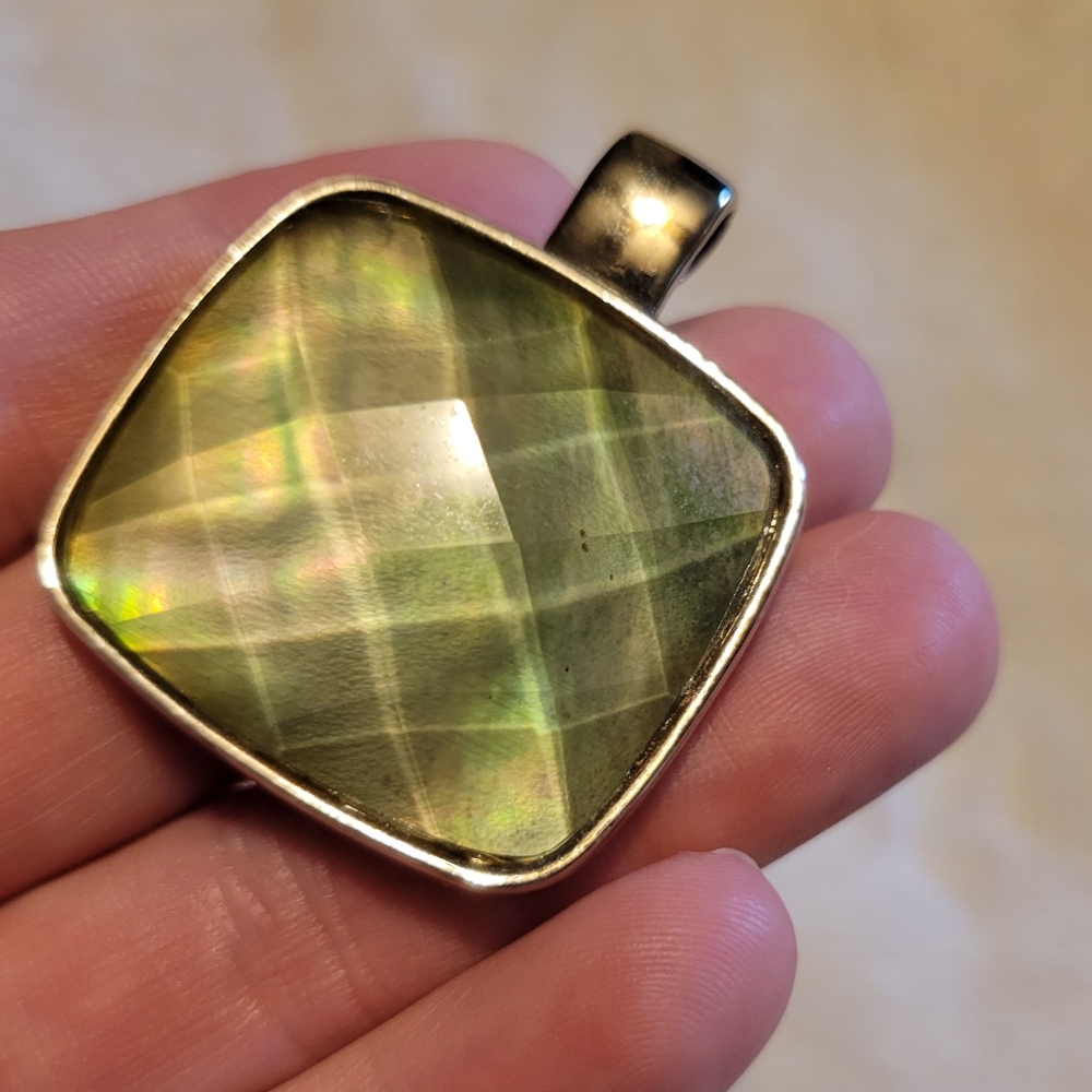 Vintage Lia Sophia Pendant, Iridescent Green